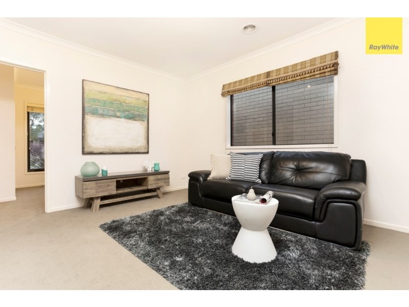 6 Scotney Road, Craigieburn VIC 3064