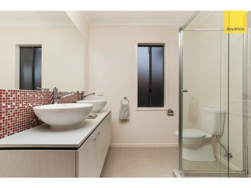 6 Scotney Road, Craigieburn VIC 3064