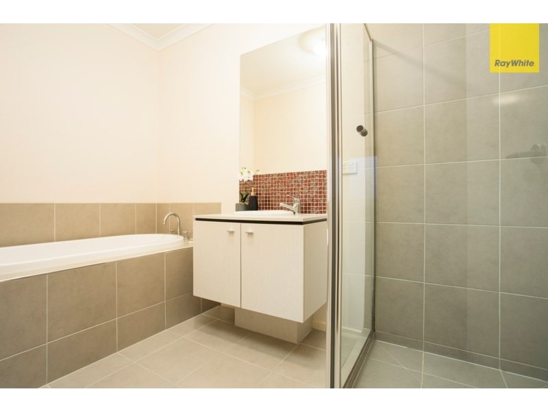 6 Scotney Road, Craigieburn VIC 3064