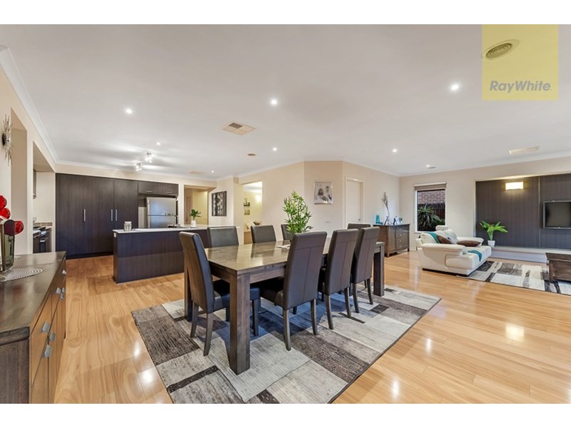 10 Wisteria Avenue, Craigieburn VIC 3064