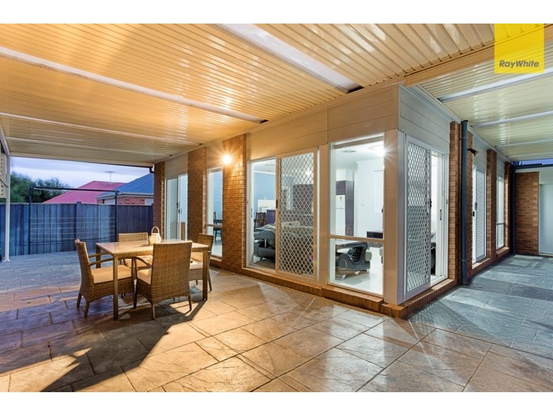 20 Marchmont Rise, Craigieburn VIC 3064