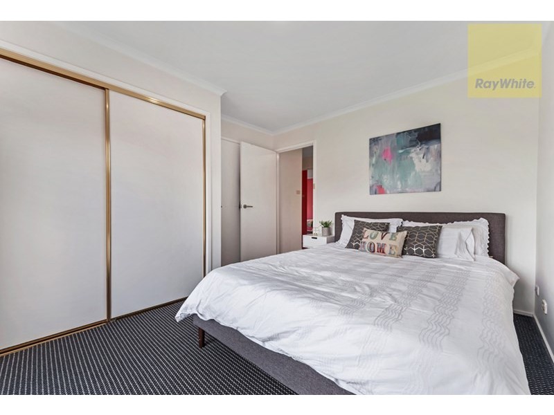 9 Marsden Walk, Roxburgh Park VIC 3064