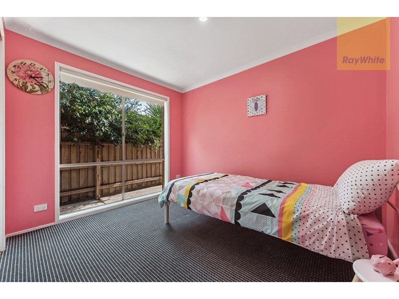 9 Marsden Walk, Roxburgh Park VIC 3064