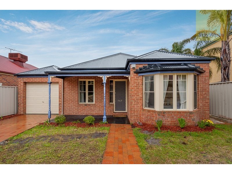 27 Willmott Drive, Craigieburn VIC 3064