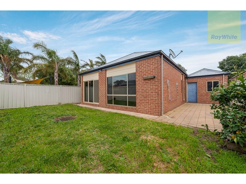 27 Willmott Drive, Craigieburn VIC 3064