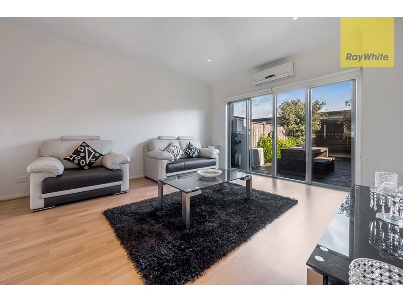 9 Alexander Circuit, Craigieburn VIC 3064