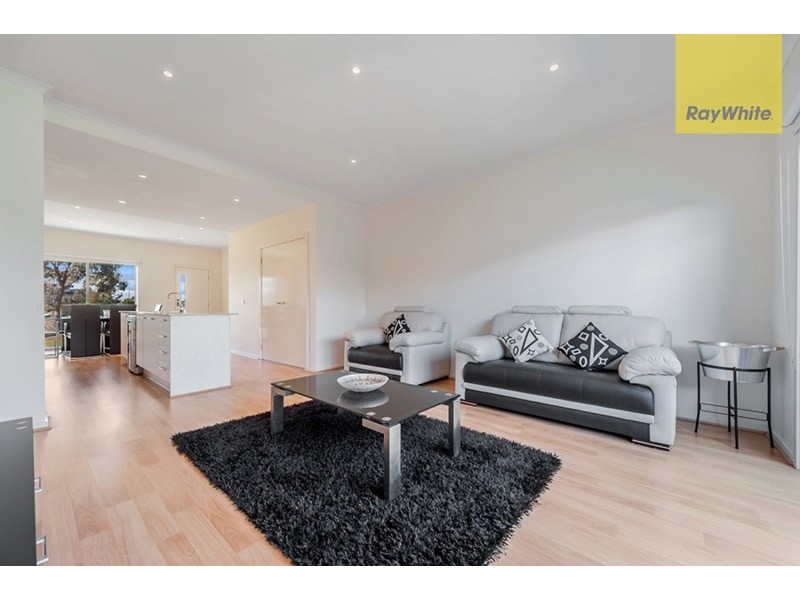 9 Alexander Circuit, Craigieburn VIC 3064