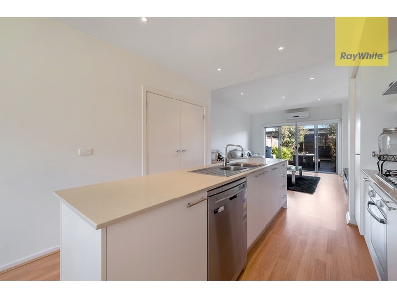 9 Alexander Circuit, Craigieburn VIC 3064