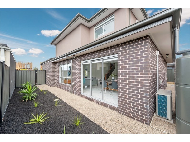 106 Champion Parade, Craigieburn VIC 3064