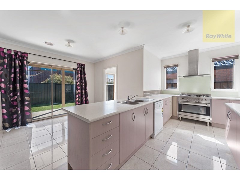 16 Scotney Road, Craigieburn VIC 3064