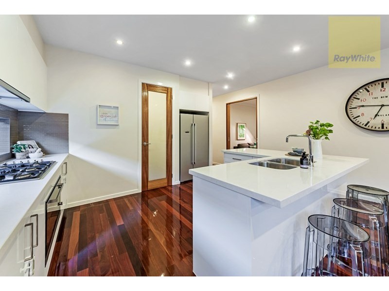 16 Water Fern Grove, Greenvale VIC 3059