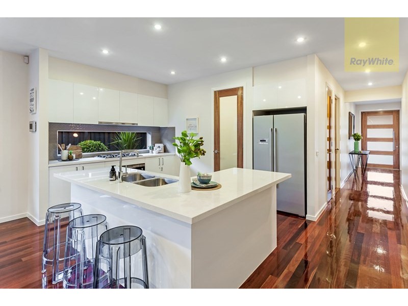 16 Water Fern Grove, Greenvale VIC 3059