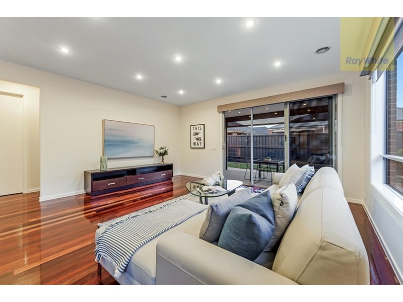 16 Water Fern Grove, Greenvale VIC 3059