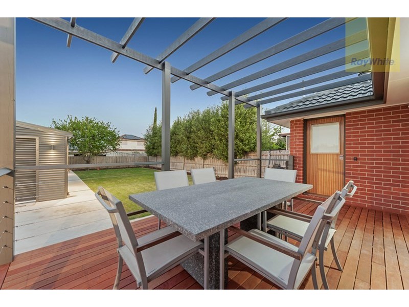 6 Valley Court, Craigieburn VIC 3064