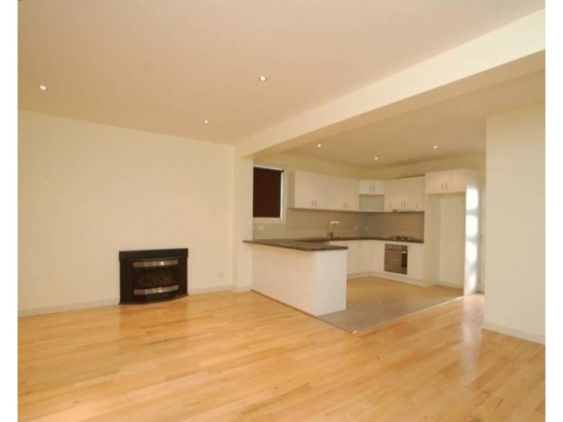 1/137 View Street, Glenroy VIC 3046