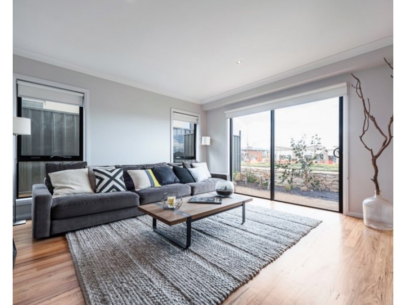 11 Destination Drive, Greenvale VIC 3059
