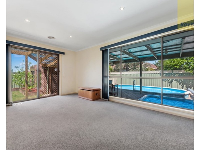 42 Whitley Crescent, Craigieburn VIC 3064