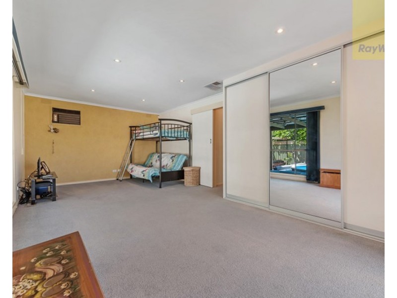 42 Whitley Crescent, Craigieburn VIC 3064