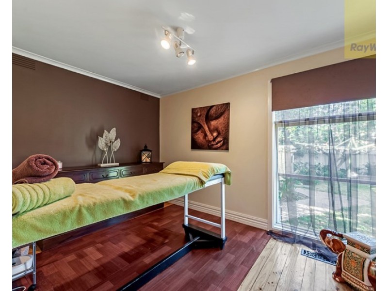 16 Metropolitan Avenue, Craigieburn VIC 3064