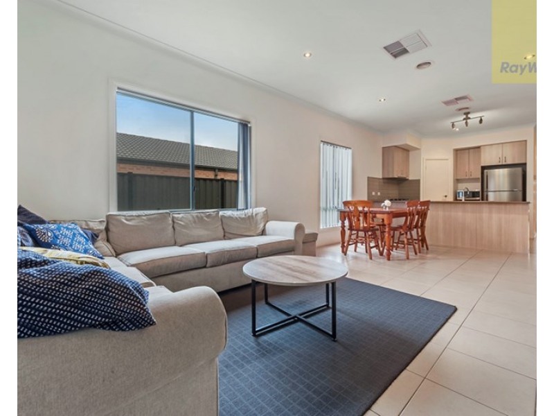 5 Bottlebrush Road, Craigieburn VIC 3064