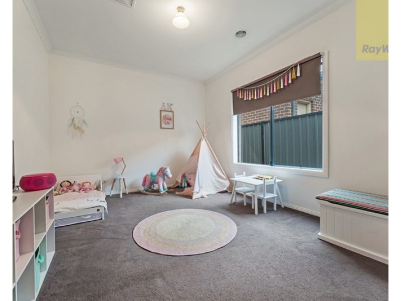 5 Bottlebrush Road, Craigieburn VIC 3064