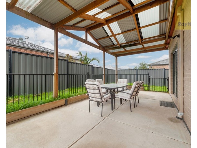 5 Bottlebrush Road, Craigieburn VIC 3064