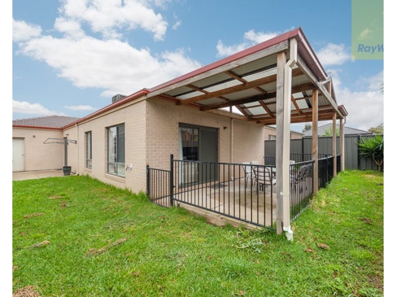 5 Bottlebrush Road, Craigieburn VIC 3064