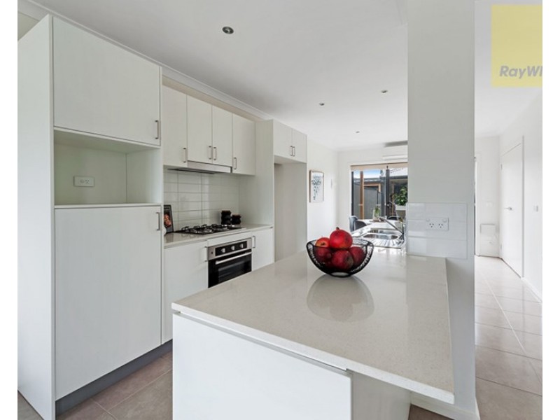 100 Baronial Way, Craigieburn VIC 3064