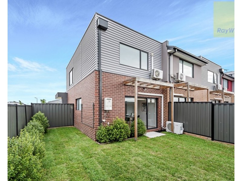 100 Baronial Way, Craigieburn VIC 3064