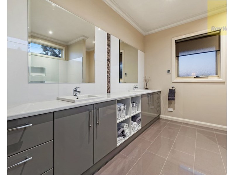 8 Vista Court, Heathcote Junction VIC 3758
