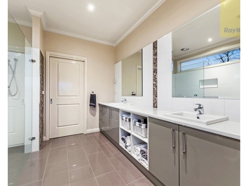 8 Vista Court, Heathcote Junction VIC 3758