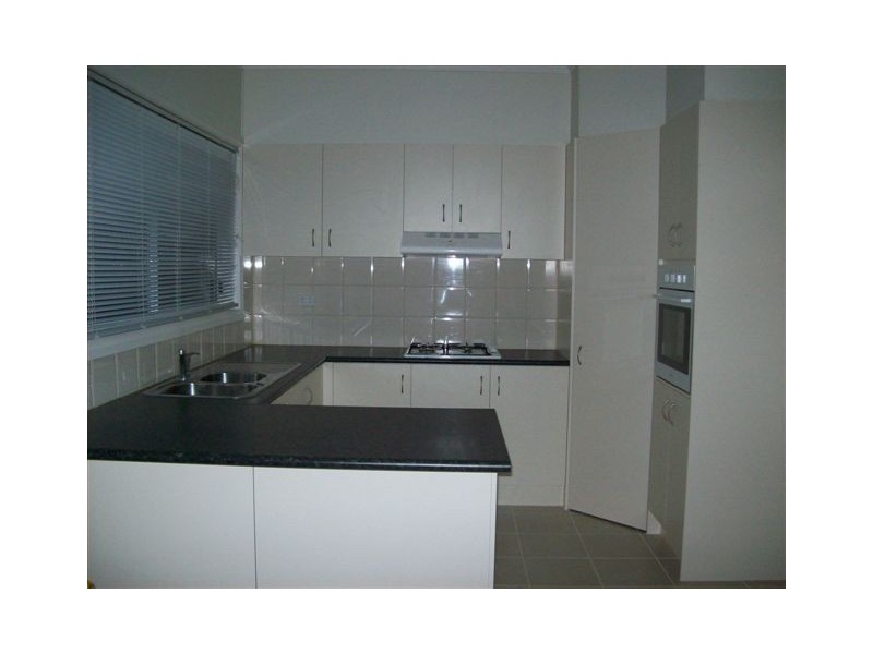 5 Flowerdale Crescent, Roxburgh Park VIC 3064