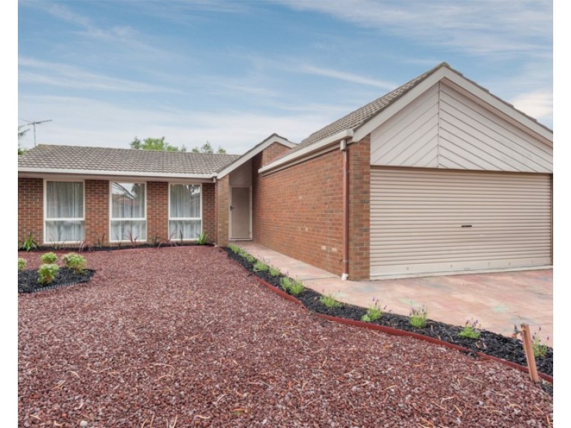 20 Yarcombe Crescent, Craigieburn VIC 3064