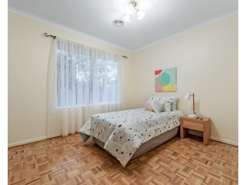 20 Yarcombe Crescent, Craigieburn VIC 3064