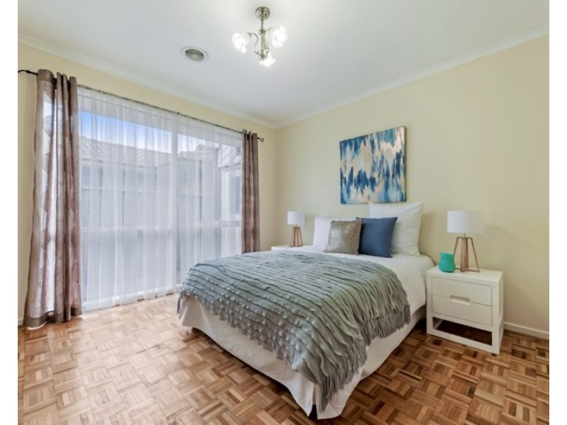 20 Yarcombe Crescent, Craigieburn VIC 3064
