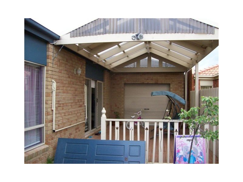 58 Rio Grande Drive, Roxburgh Park VIC 3064
