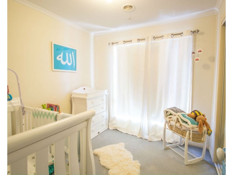 29 Franklin Avenue, Roxburgh Park VIC 3064