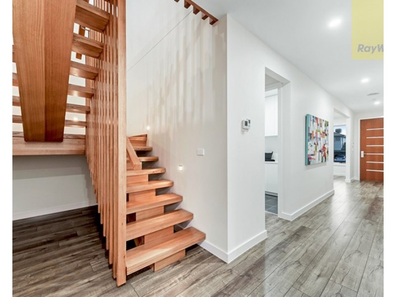 82 Wisteria Avenue, Craigieburn VIC 3064