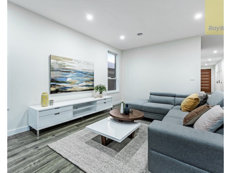 82 Wisteria Avenue, Craigieburn VIC 3064