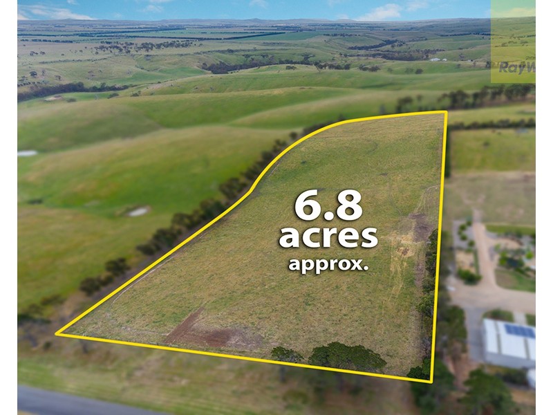 24 Carawa Drive, Mickleham VIC 3064
