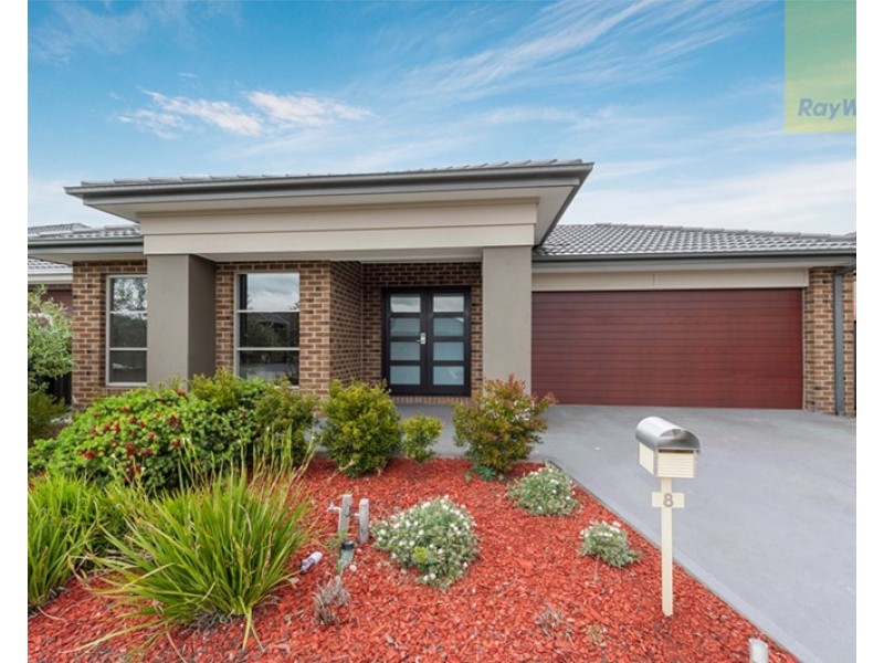 8 Lion Chase, Craigieburn VIC 3064