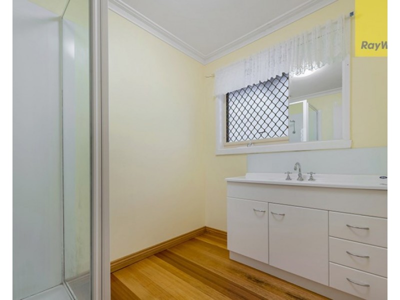 16 Riversdale Street, Craigieburn VIC 3064