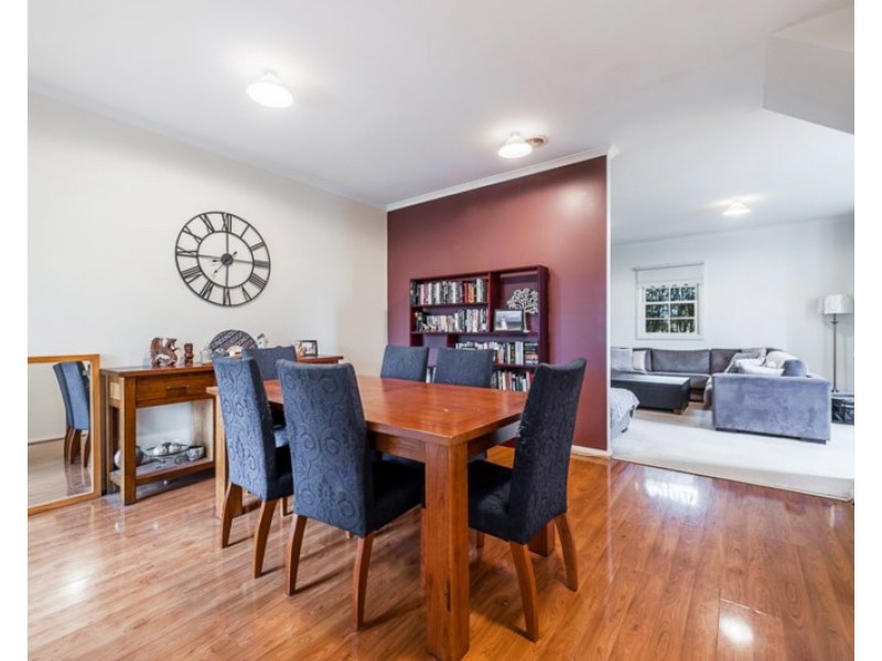13 Meadowbank Lane, Craigieburn VIC 3064