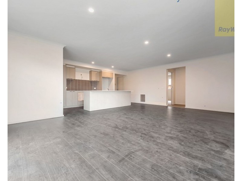 25 Yarradale Drive, Mickleham VIC 3064