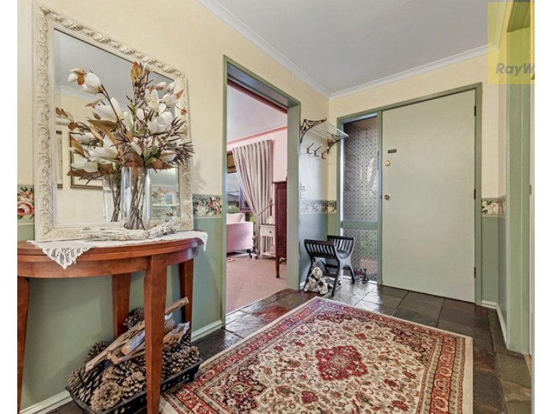 7 Enfield Place, Craigieburn VIC 3064
