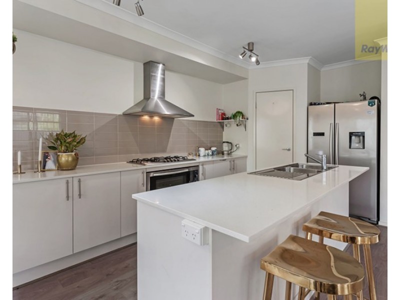 10 Taylan Street, Craigieburn VIC 3064