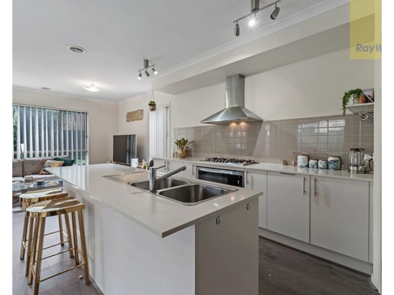 10 Taylan Street, Craigieburn VIC 3064