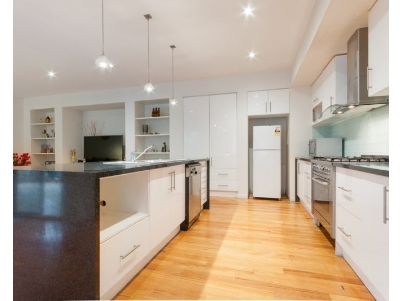 8 Olympic Way, Craigieburn VIC 3064