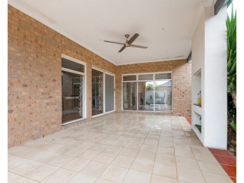 8 Olympic Way, Craigieburn VIC 3064