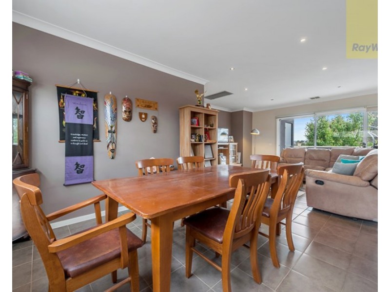 6A Centennial Park Drive, Craigieburn VIC 3064